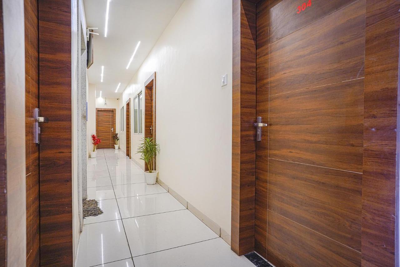 Fabhotel Sukh Vilas Индор Екстериор снимка
