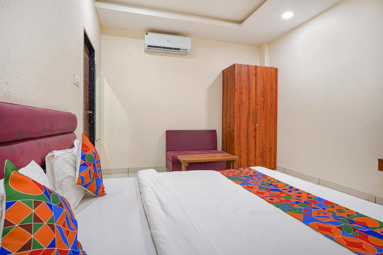 Fabhotel Sukh Vilas Индор Екстериор снимка