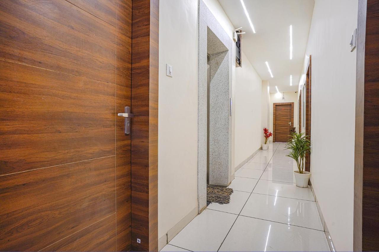 Fabhotel Sukh Vilas Индор Екстериор снимка