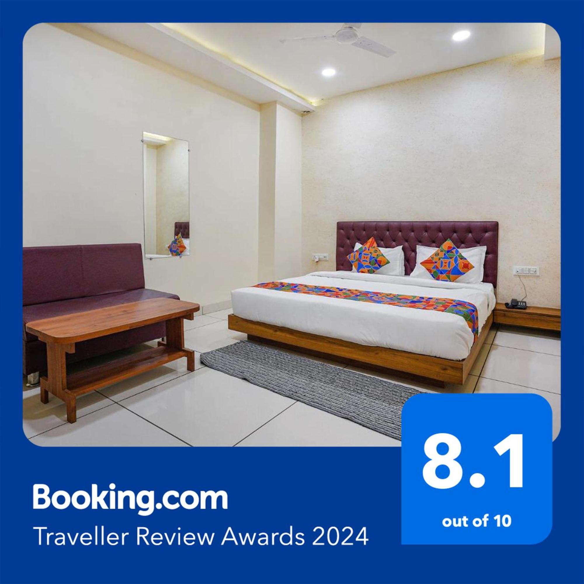 Fabhotel Sukh Vilas Индор Екстериор снимка